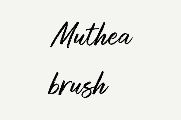 Muthea brush Font